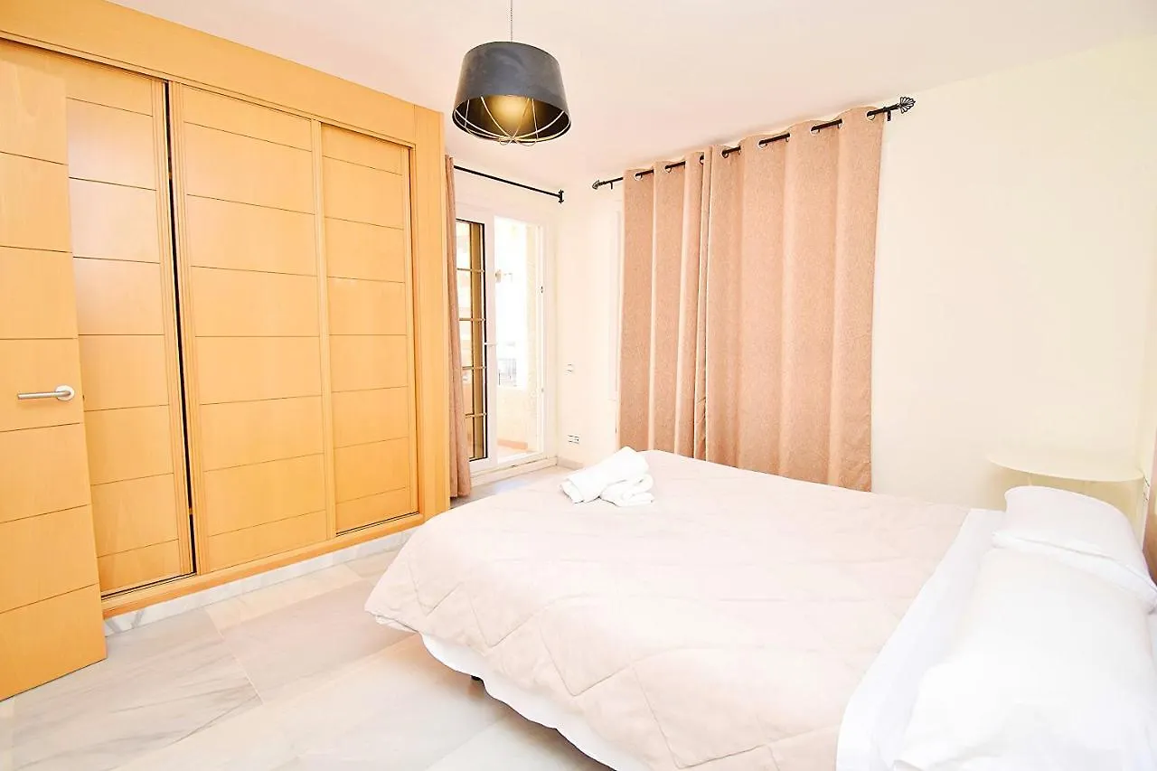 Expoholidays - Apartamentos Puerto Almerimar