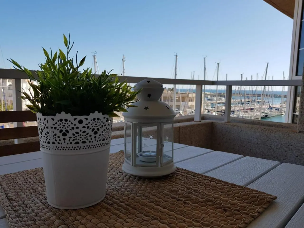 Expoholidays - Apartamentos Puerto Almerimar